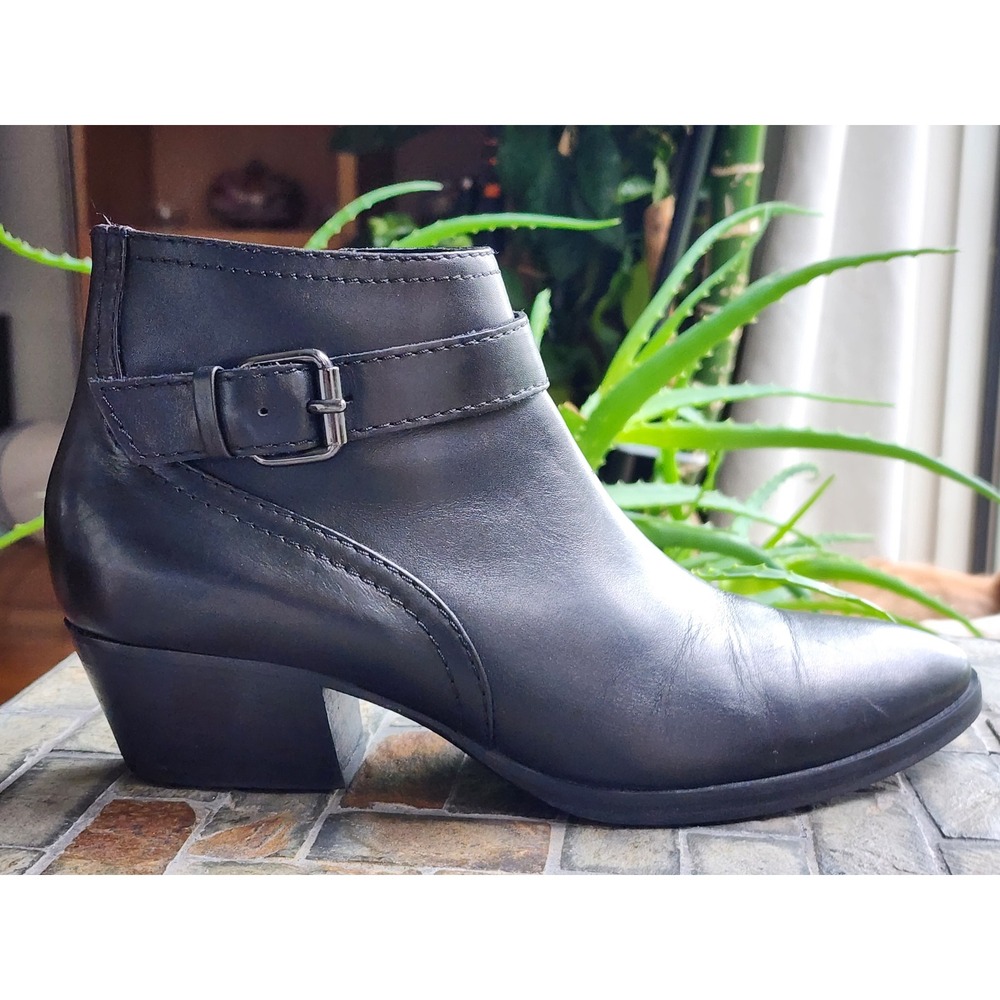 Aquatalia by Marvin K Black Leather Buckle Ankle Boots Made in Italy Size 7.5
